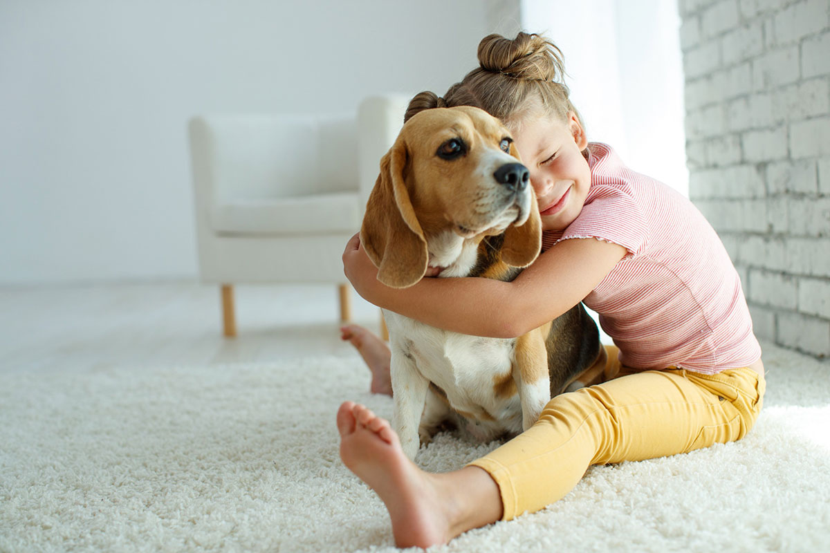 girl_and_dog